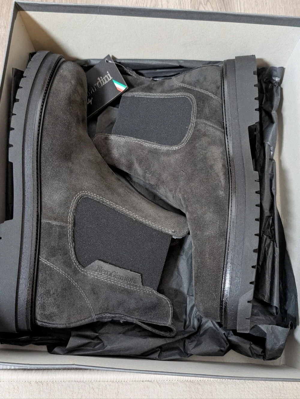 New Box Nero Giardini Men's Dark Grey Suede Boot Italy Size 44 US‎ 10.5